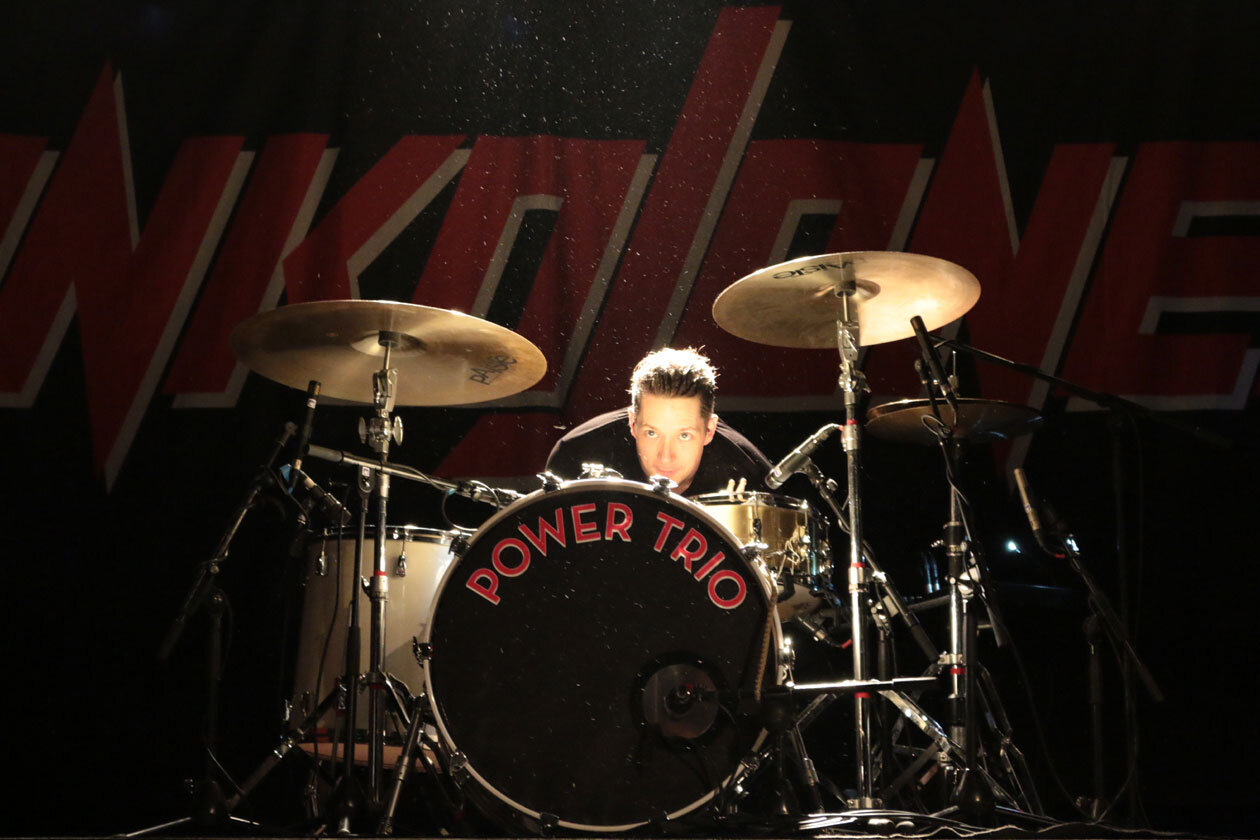 Danko Jones – Rich Knox.