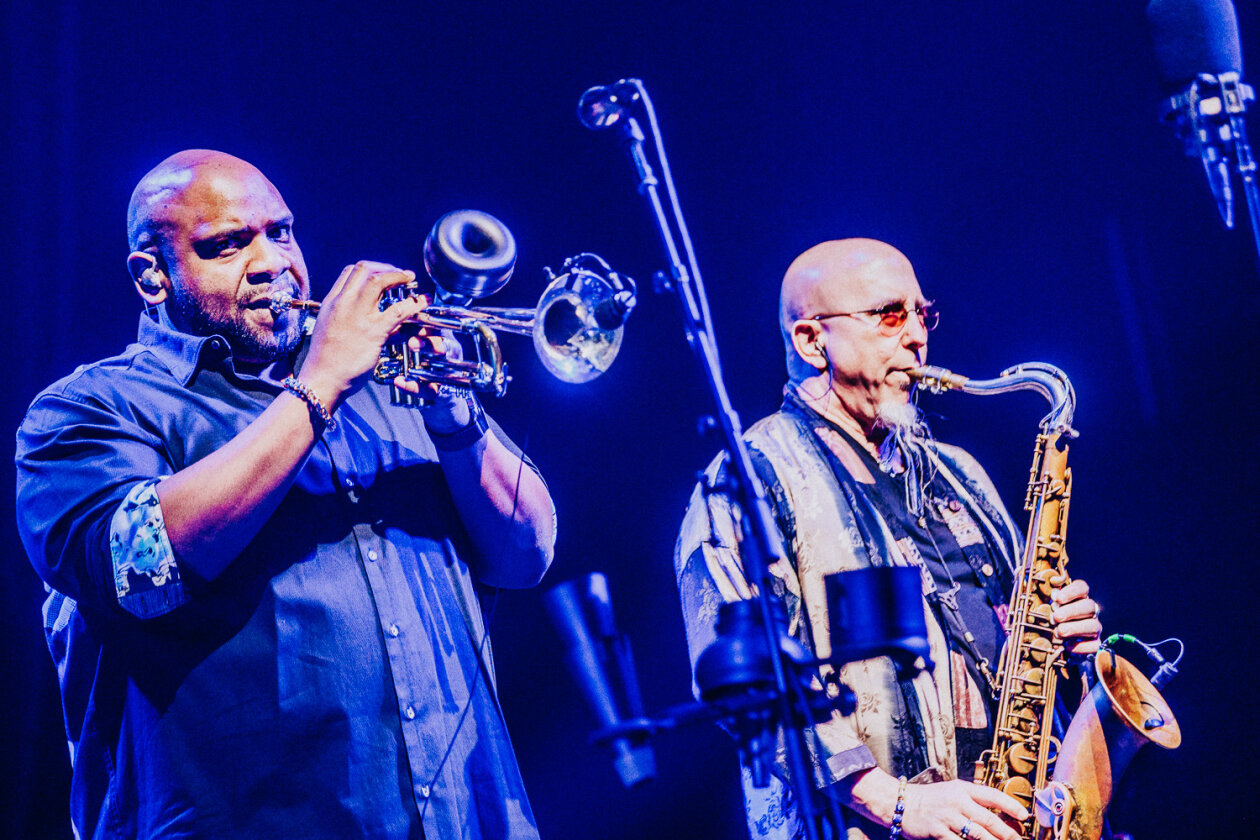 Dave Matthews Band – Dave Matthews Band.