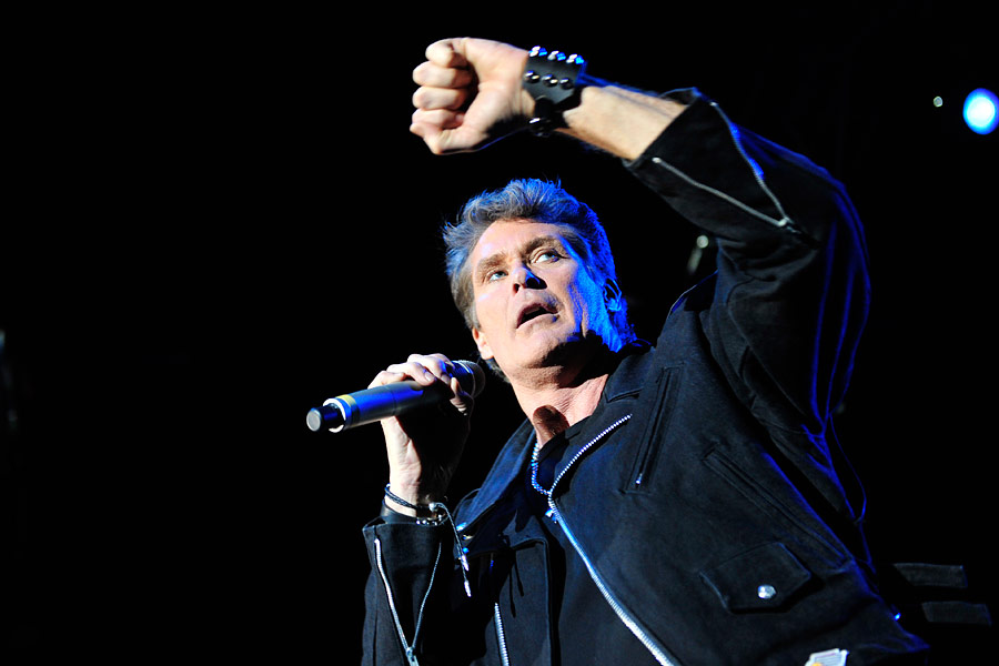 Lang leben die 80er: David Hasselhoff und KITT in Oberhausen. – The Hoff in Oberhausen