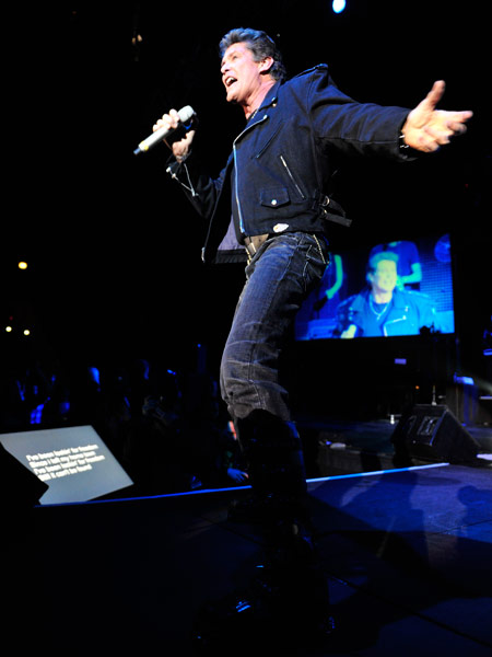Lang leben die 80er: David Hasselhoff und KITT in Oberhausen. – Der Knight Rider- und Baywatch-Star in Oberhausen