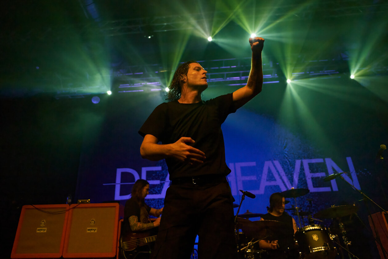 Support für Knocked Loose: George Clarke, Kerry McCoy und Band. – Deafheaven.