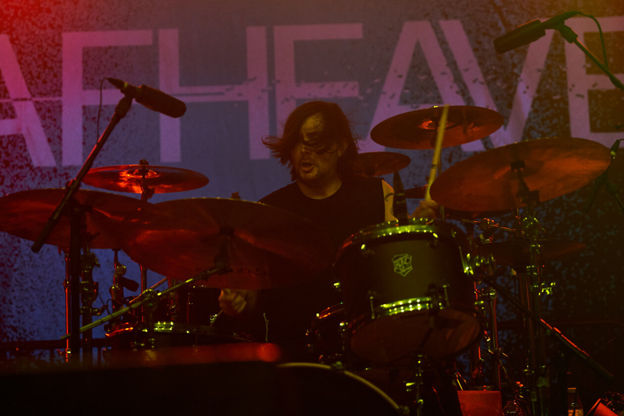 Support für Knocked Loose: George Clarke, Kerry McCoy und Band. – Deafheaven.