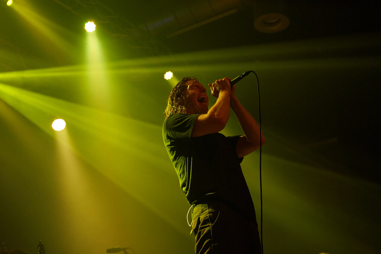 Support für Knocked Loose: George Clarke, Kerry McCoy und Band. – Deafheaven.