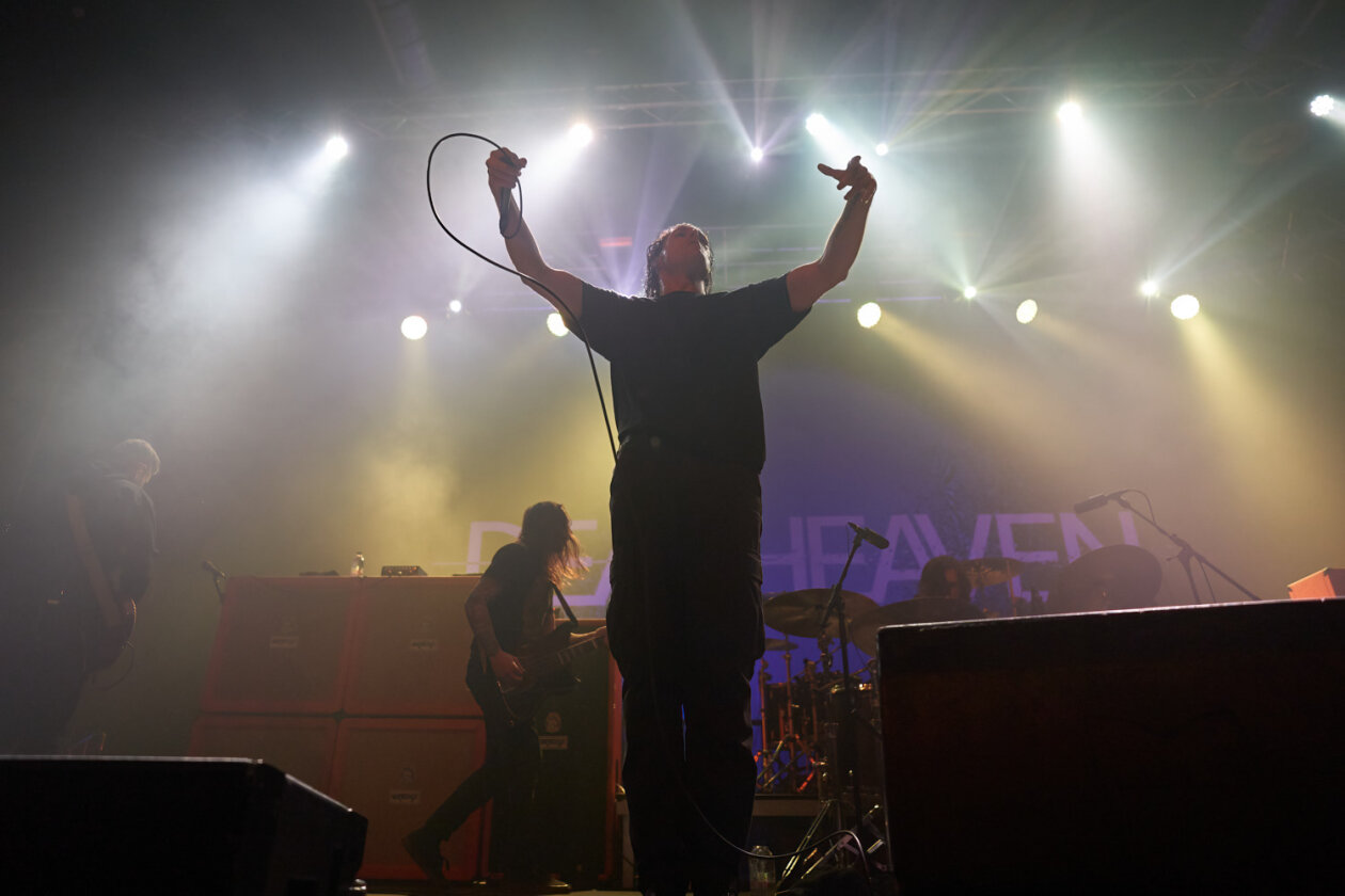 Support für Knocked Loose: George Clarke, Kerry McCoy und Band. – Deafheaven.