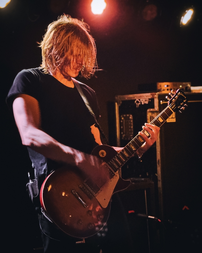 Die US-Blackgaze-Größen aus San Francisco spielen auf ungewohnt kleiner Bühne. – Deafheaven.
