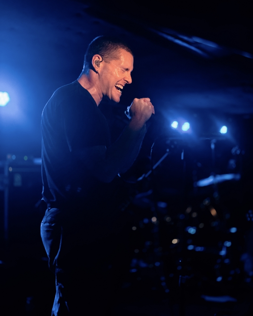 Die US-Blackgaze-Größen aus San Francisco spielen auf ungewohnt kleiner Bühne. – Deafheaven.