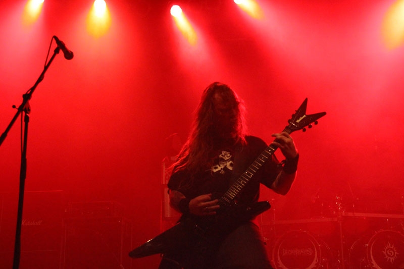 Decapitated – Bleiben gern im Dunkeln – Vogg