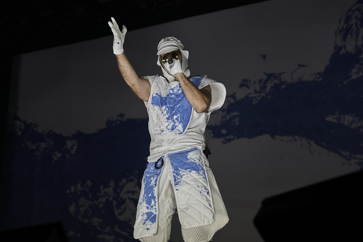Deichkind bei ihrem Comeback-Konzert in der Parkbühne Wuhlheide, Berlin. – Das Nachholkonzert vom August 2020