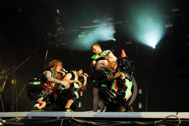 Deichkind auf dem Southside-Festival. – 