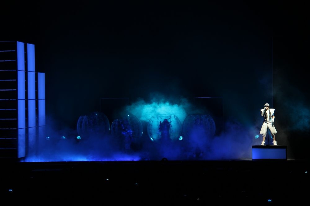 Deichkind – Die Partylawine rollt und rollt und ... – On stage.