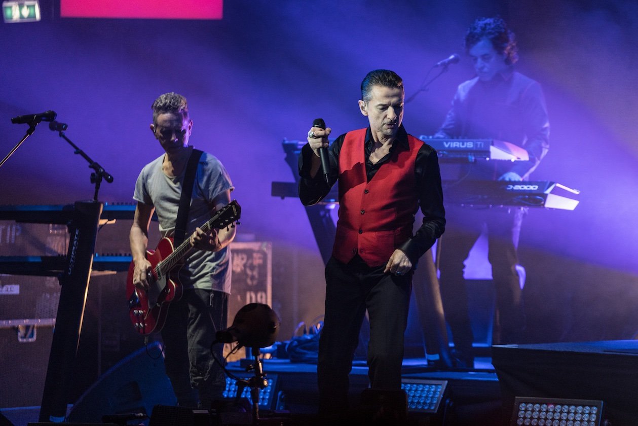 Die Livepremiere von "Spirit" am Tag der Albumveröffentlichung. – Depeche Mode live.