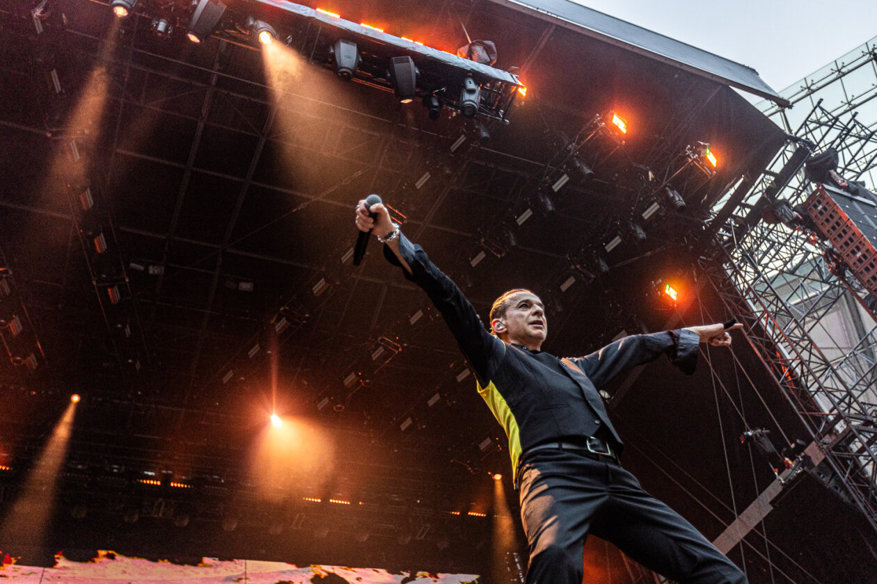 Dave Gahan und Martin Gore: 70.000 Fans und tosender Applaus. – Depeche Mode.