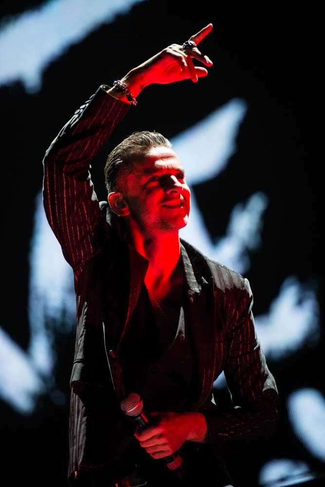 Martin Gore, Dave Gahan und Andy Fletcher spielten gleich zwei Mal in der Esprit Arena. – Depeche Mode.