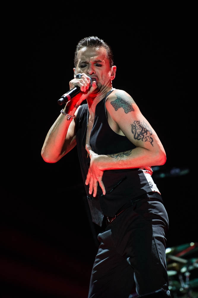 Martin Gore, Dave Gahan und Andy Fletcher spielten gleich zwei Mal in der Esprit Arena. – Depeche Mode.
