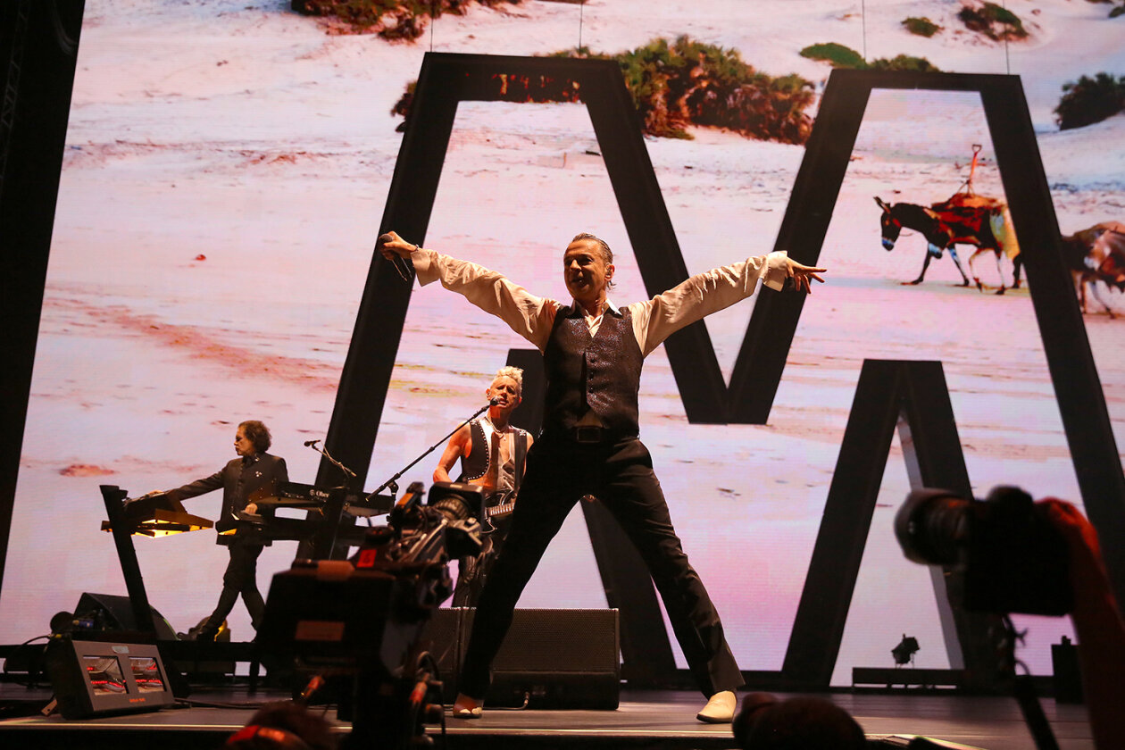 Depeche Mode – Depeche Mode.