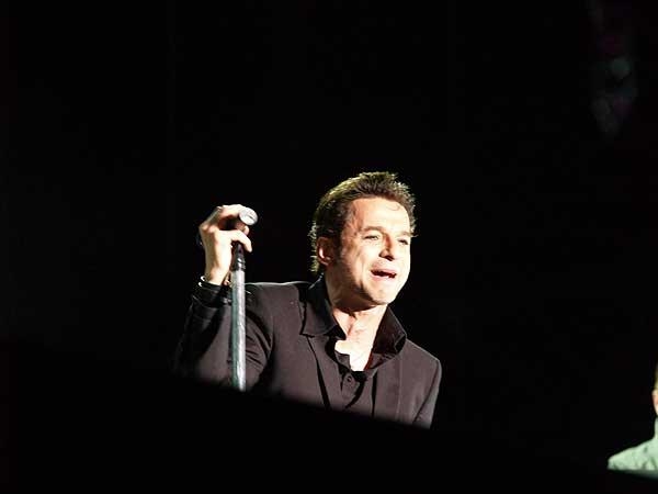 Depeche Mode – Die Synthie-Rocker live im Berner Oberland nach den Sisters Of Mercy und Placebo. – 