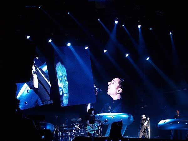 Depeche Mode – Die Synthie-Rocker live im Berner Oberland nach den Sisters Of Mercy und Placebo. – 