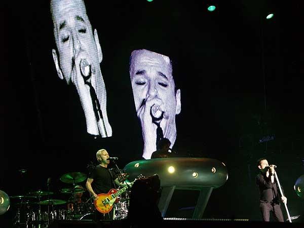 Depeche Mode – Die Synthie-Rocker live im Berner Oberland nach den Sisters Of Mercy und Placebo. – 