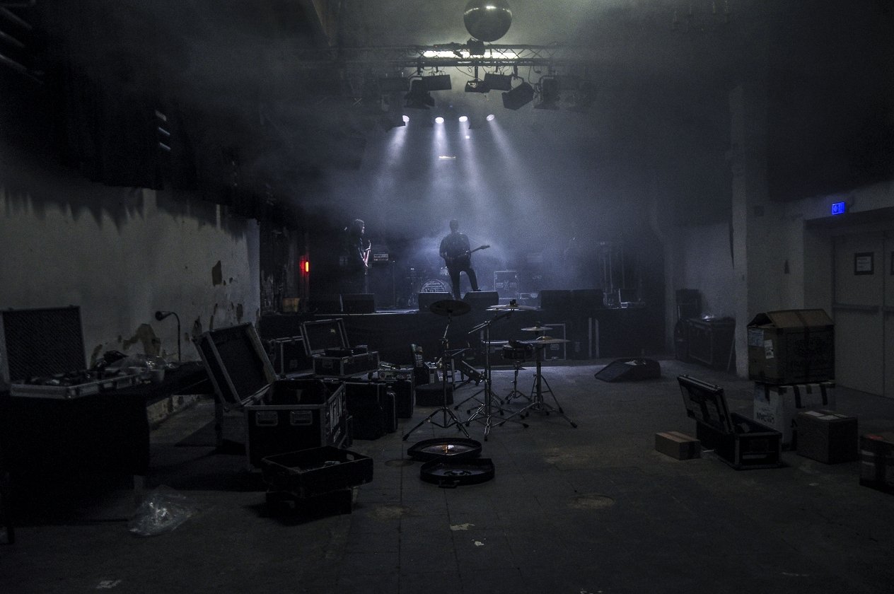 Der Weg Einer Freiheit auf Tour: Wir haben die Black Metaller der Stunde einen Tag lang begleitet. – Nebel läuft.