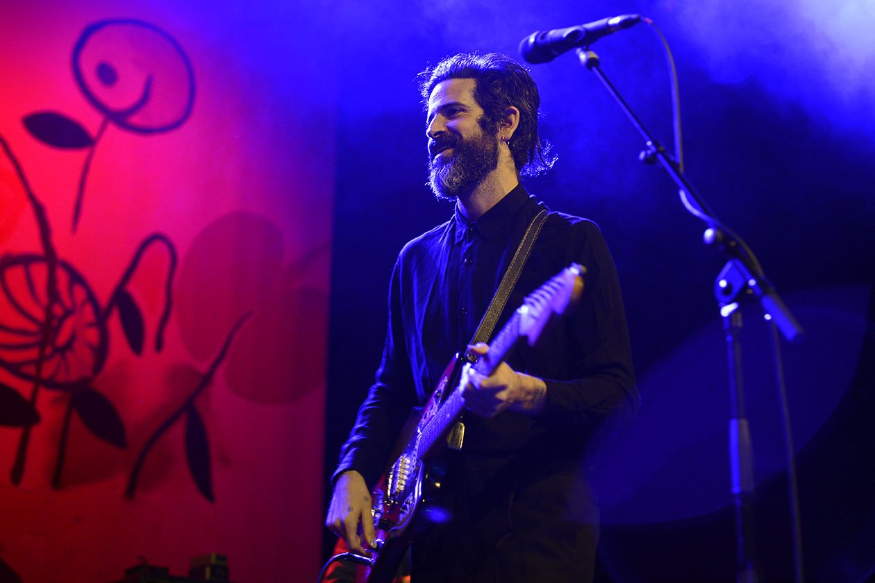 Auch die Schweiz steht auf dem Tourplan durch Europa. – Devendra Banhart ...