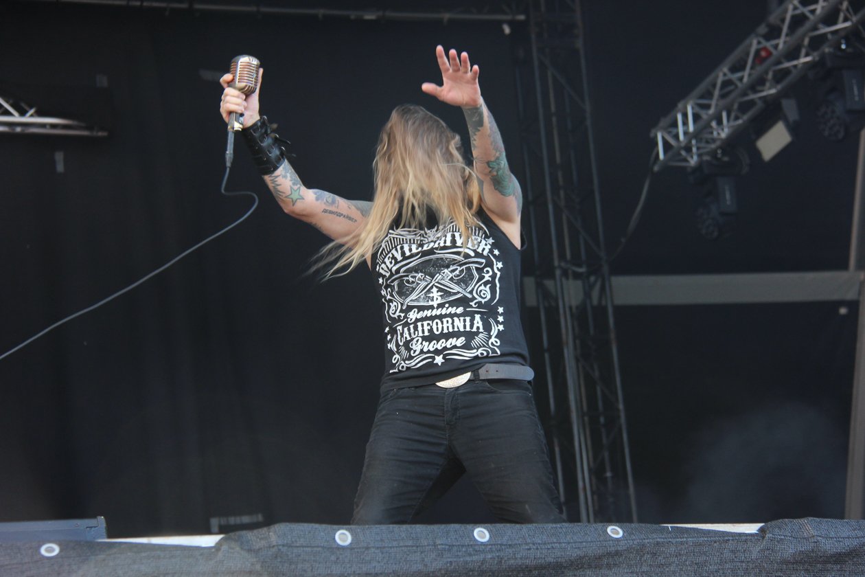DevilDriver – Die Amis lieferten die volle Dröhnung ab. – Bradley.
