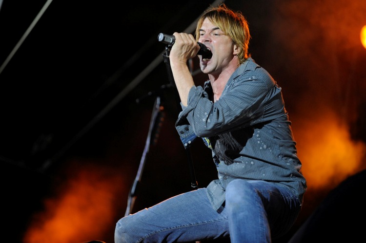 Keine leeren Versprechungen: Die Toten Hosen in Köln. – Und davon ist kein Wort gelogen: Während der rechtsrheinische Kölner Tanzbrunnen...