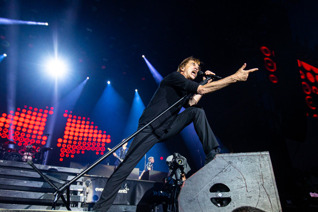 Die Toten Hosen – Die Toten Hosen.