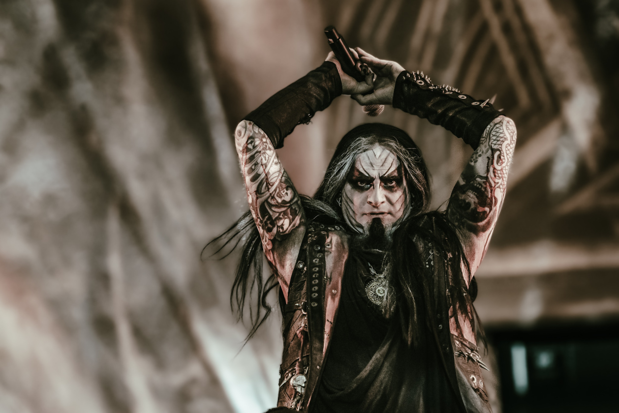 Die norwegischen Schwarzmetaller überbrachten symphonische Dunkelheit am Wacken-Freitag. – Dimmu Borgir.