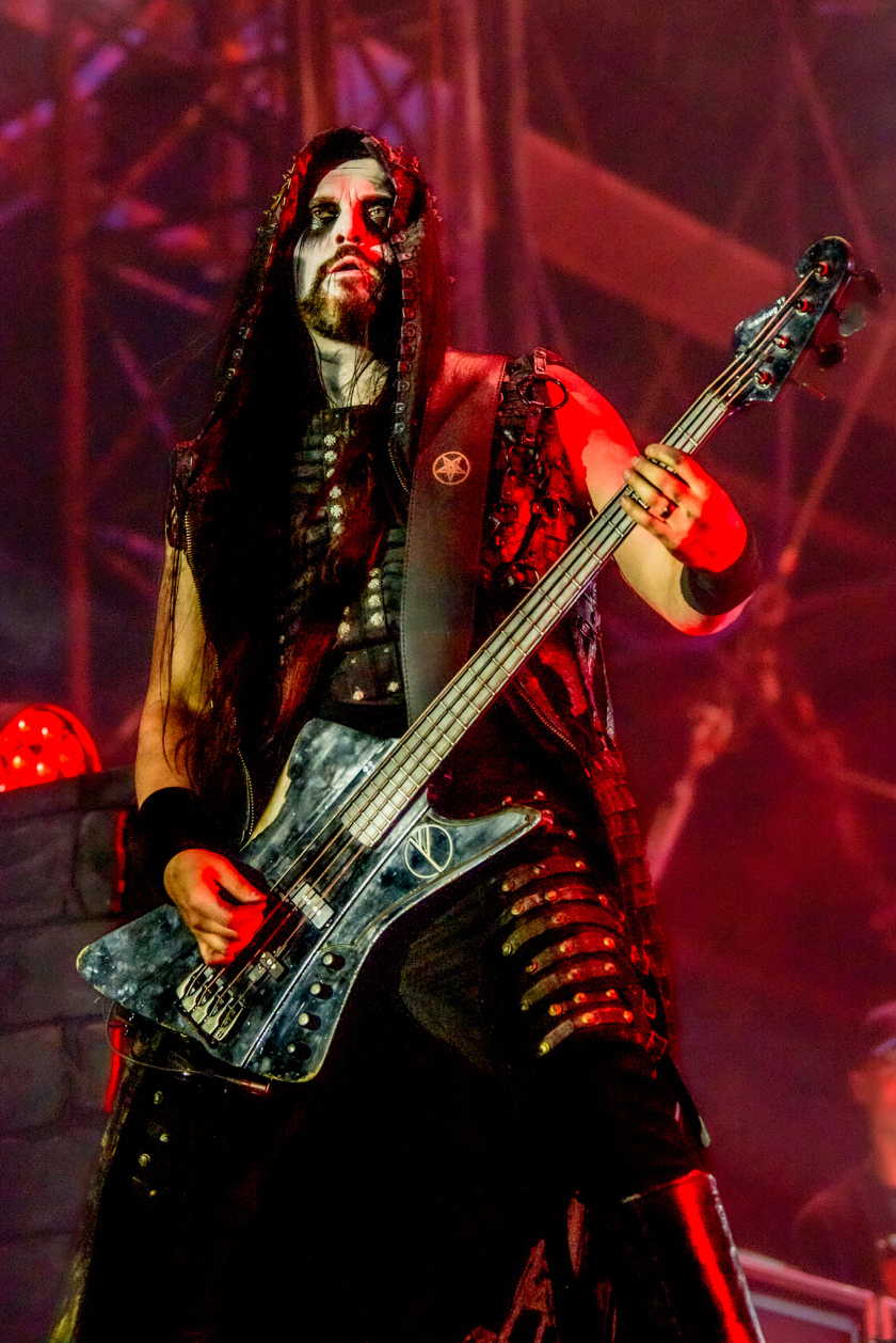 Die norwegischen Schwarzmetaller überbrachten symphonische Dunkelheit am Wacken-Freitag. – Dimmu Borgir.