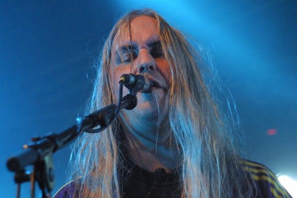Dinosaur Jr. – Laut und heftig: Die Gitarrenwände des J. Mascis. – 