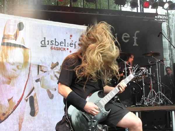 Disbelief – Die nationale Death/Thrash-Speerspitze on stage. – 