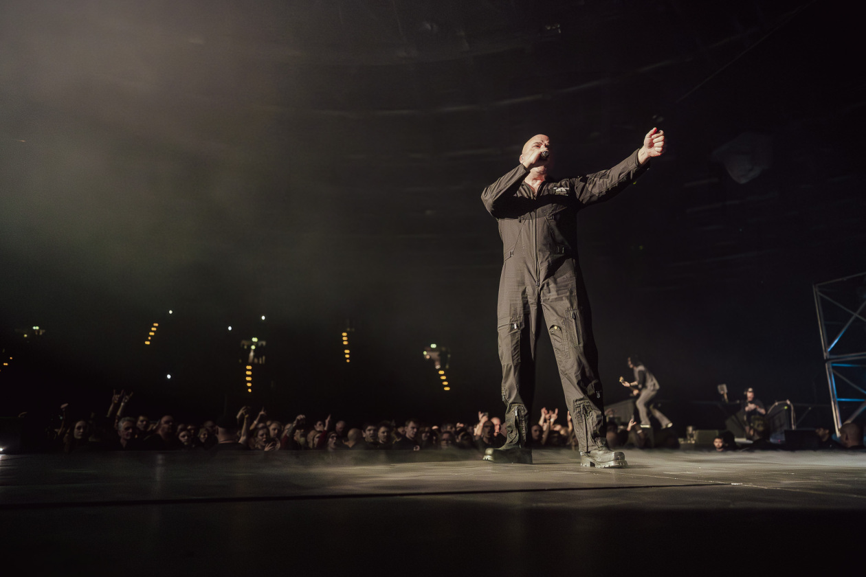 Sänger David Draiman und Band auf großer Jubiläumstour. – Disturbed.