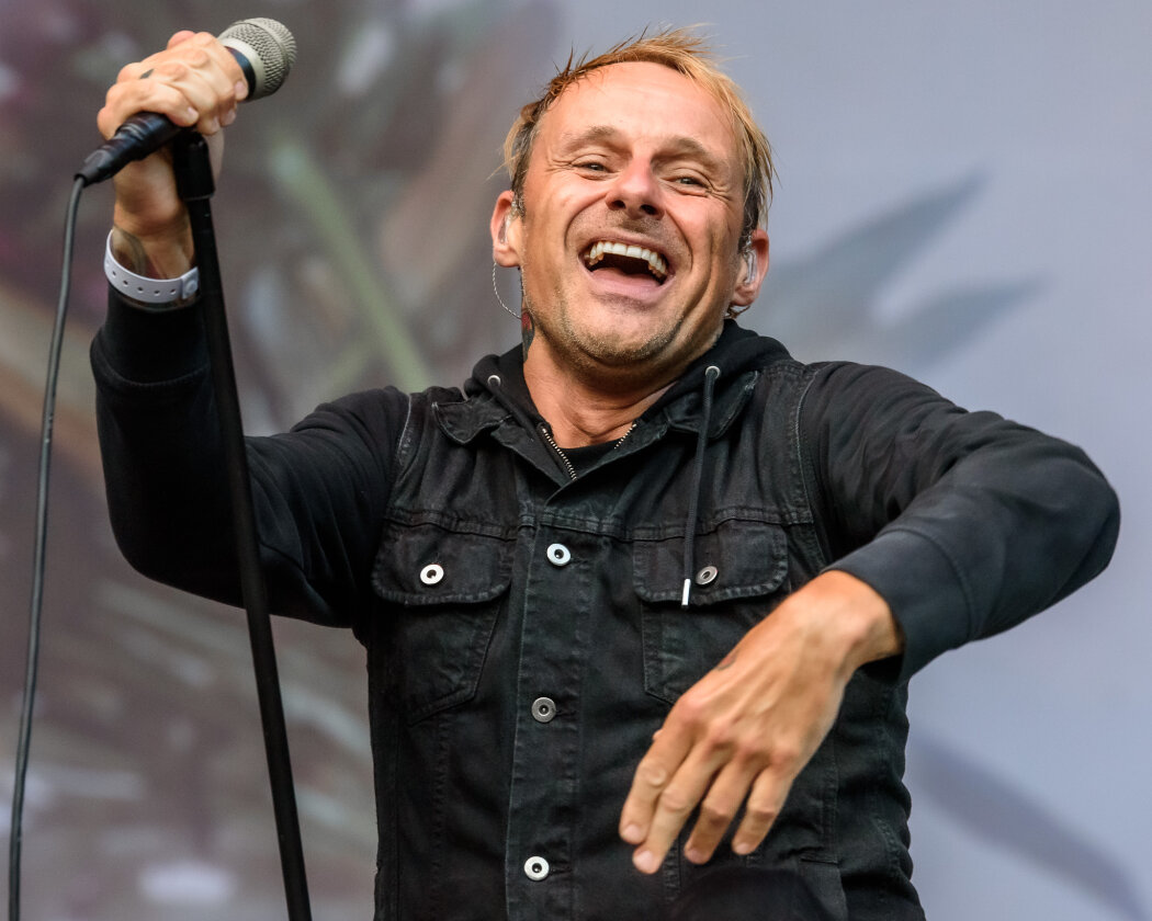 Donots – Ingo Knollmann und Band Legten ein gewohnt energetisches Set auf die Bretter, die die Welt bedeuten. – Ingo Knollmann.