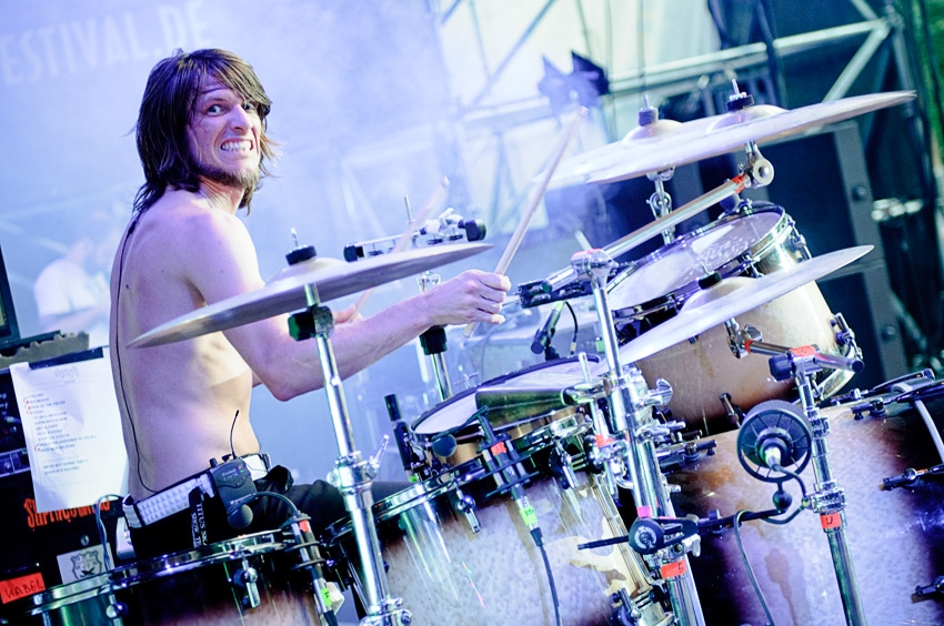 Unser Fotograf Michael Grein war bei den Donots auf der Bühne ... – Donots, Taubertal 2011