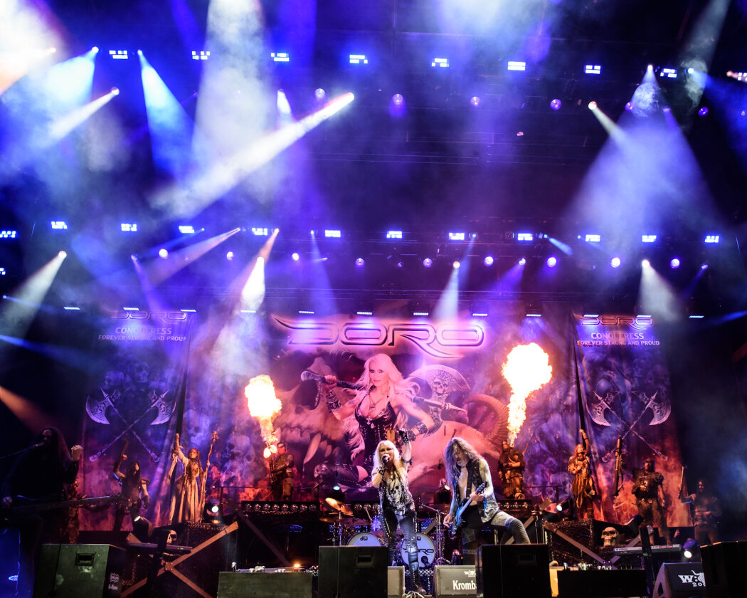 Die Metal-Gemeinde feiert 40 Jahre Doro - die Queen of Metal. – Doro.