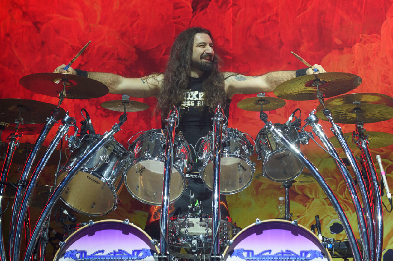 Im Live-Doppelpack mit Powerwolf on stage. – DragonForce.
