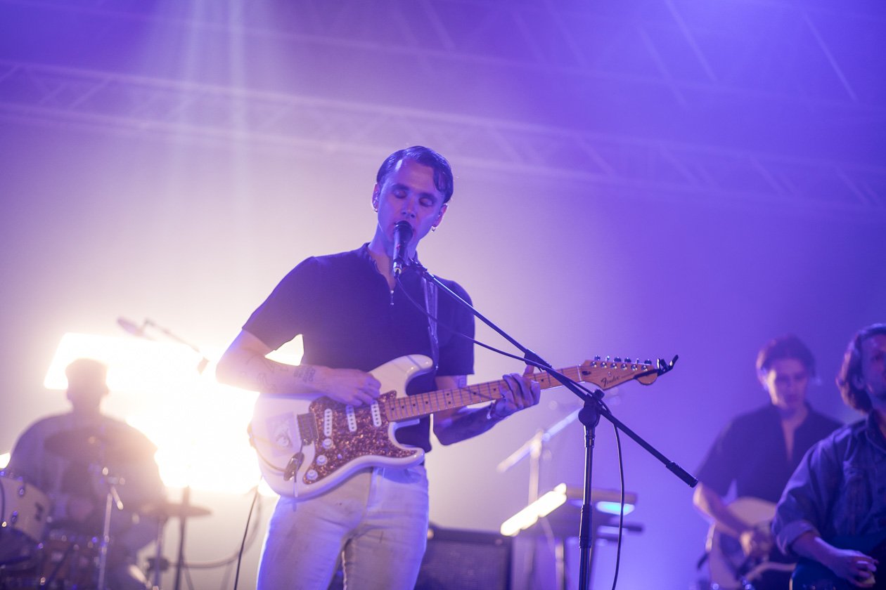 Am letzten Festivaltag auf der White Stage. – Drangsal.
