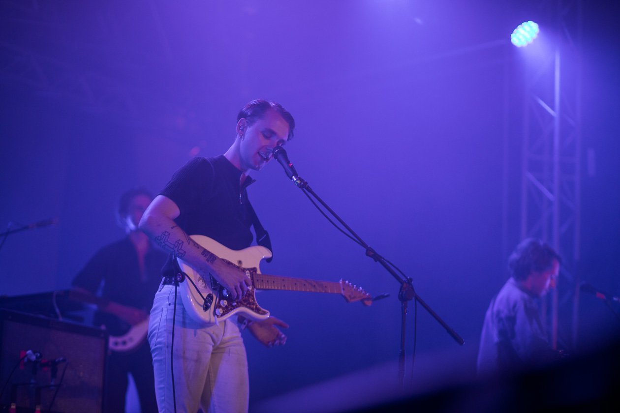 Am letzten Festivaltag auf der White Stage. – Drangsal.