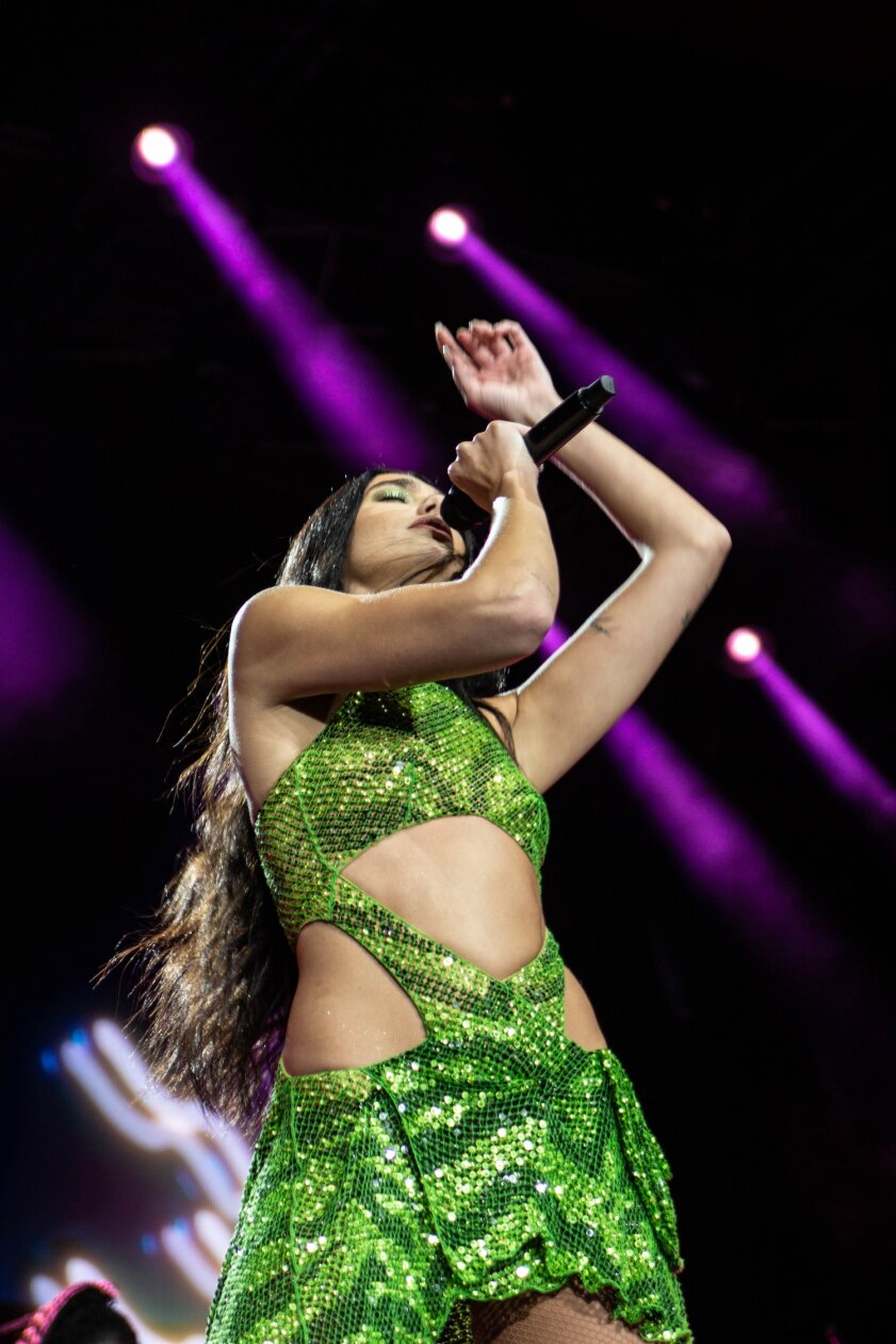 Dua Lipa kehrt als Headlinerin zum Roskilde Festival zurück. – Dua Lipa.