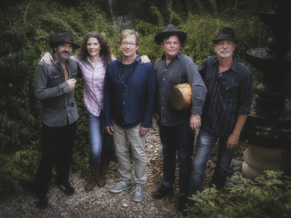 Edie Brickell And The New Bohemians