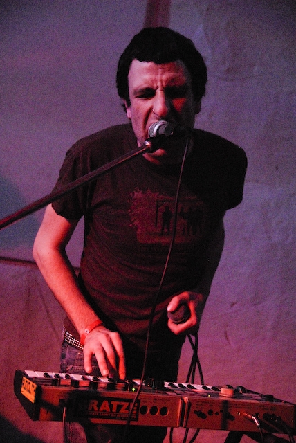 Egotronic – Raven gegen Deutschland in der Kantine. – 