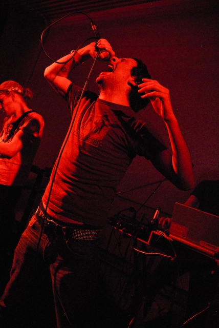 Egotronic – Raven gegen Deutschland in der Kantine. – 