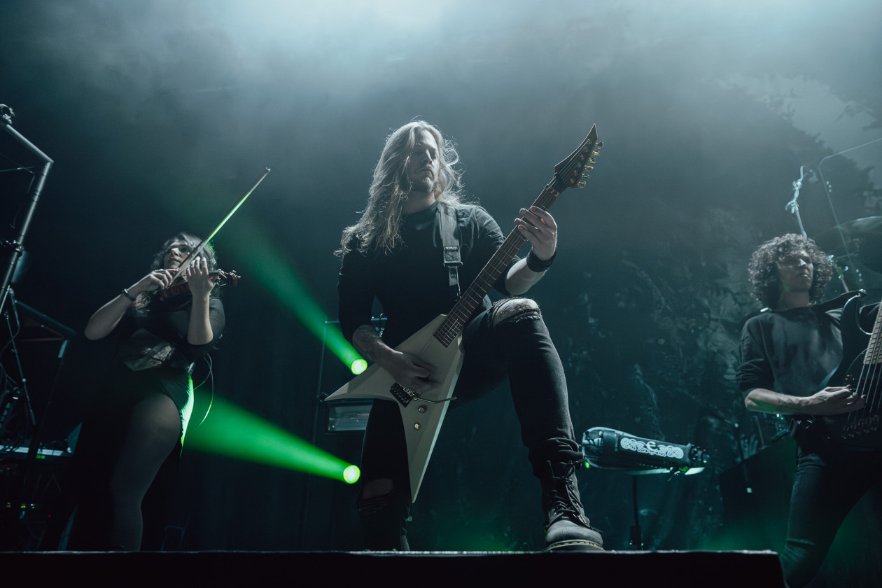 Die Schweizer Band on tour mit Arch Enemy, Amorphis und Gatecreeper. – Eluveitie.