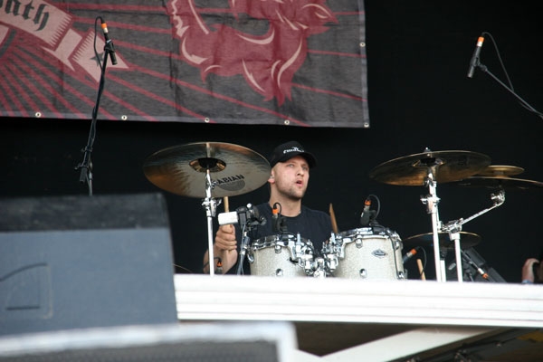Emil Bulls – Brachten erdigen Rock auf das Festival. – 