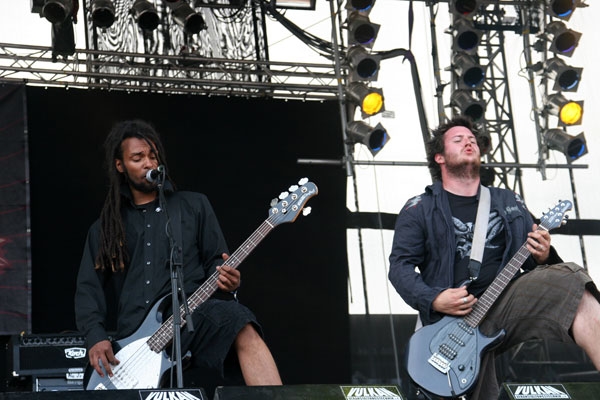 Emil Bulls – Brachten erdigen Rock auf das Festival. – 