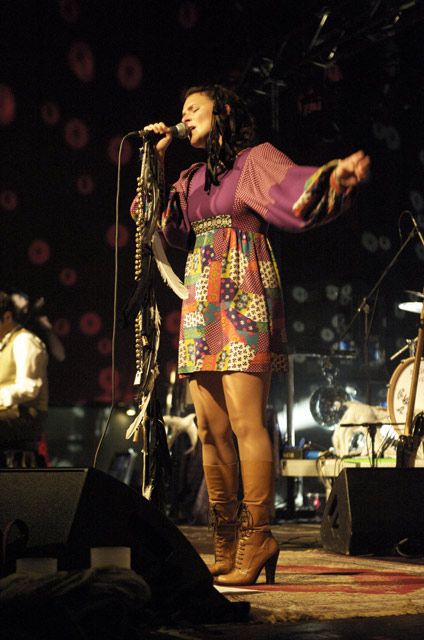 Emiliana Torrini live in Köln: Es gibt noch mehr als "Jungle Drum". – ... mit Beifall quittiert.