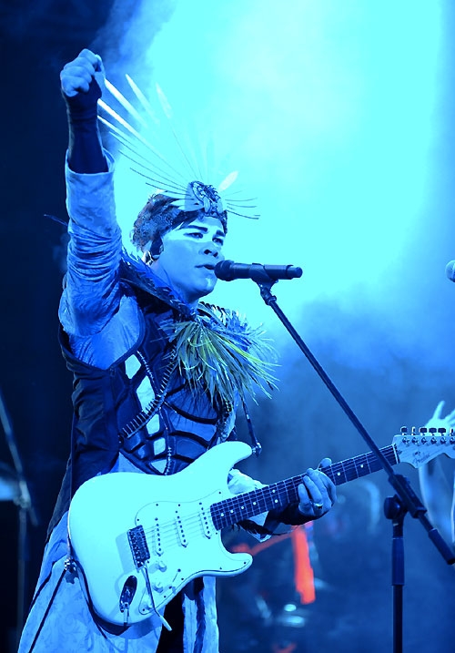 Empire Of The Sun – Dieses Kostümtheater in Brisbane könnte selbst Kylie Minogue neidisch machen. – Die neuen Siegfried & Roy des Synthie Pop.