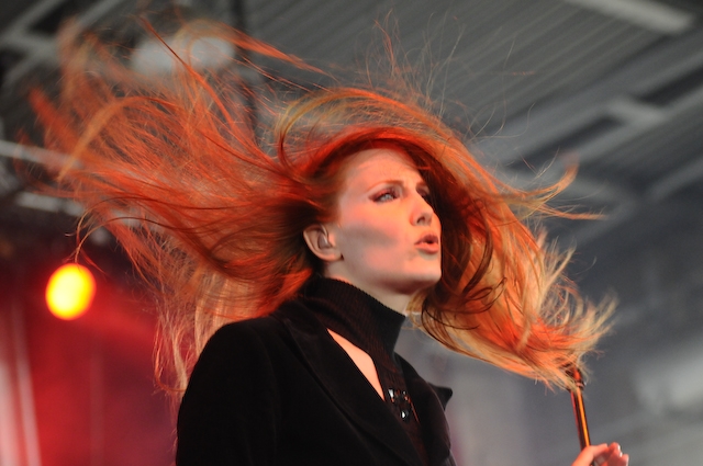 Epica – Simone Simons als Blickfang beim M'era Luna 2008. – 