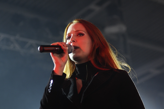 Epica – Simone Simons als Blickfang beim M'era Luna 2008. – 