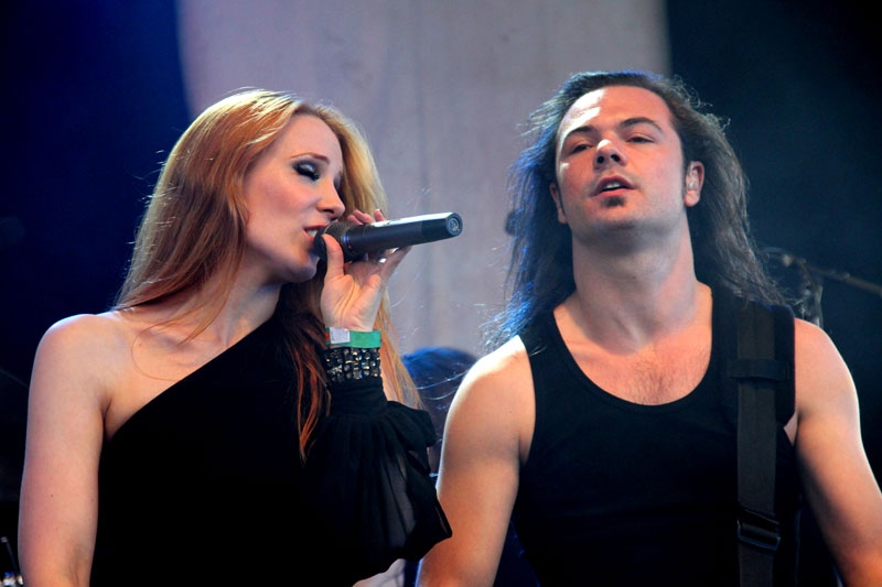 Epica steigern die Frauenquote im Alleingang. – Simone und Isaac